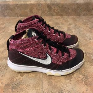Nike Flyknit Chukka Spikeless Womens GOLF Sneakers Midtop Water Resistant Size 7